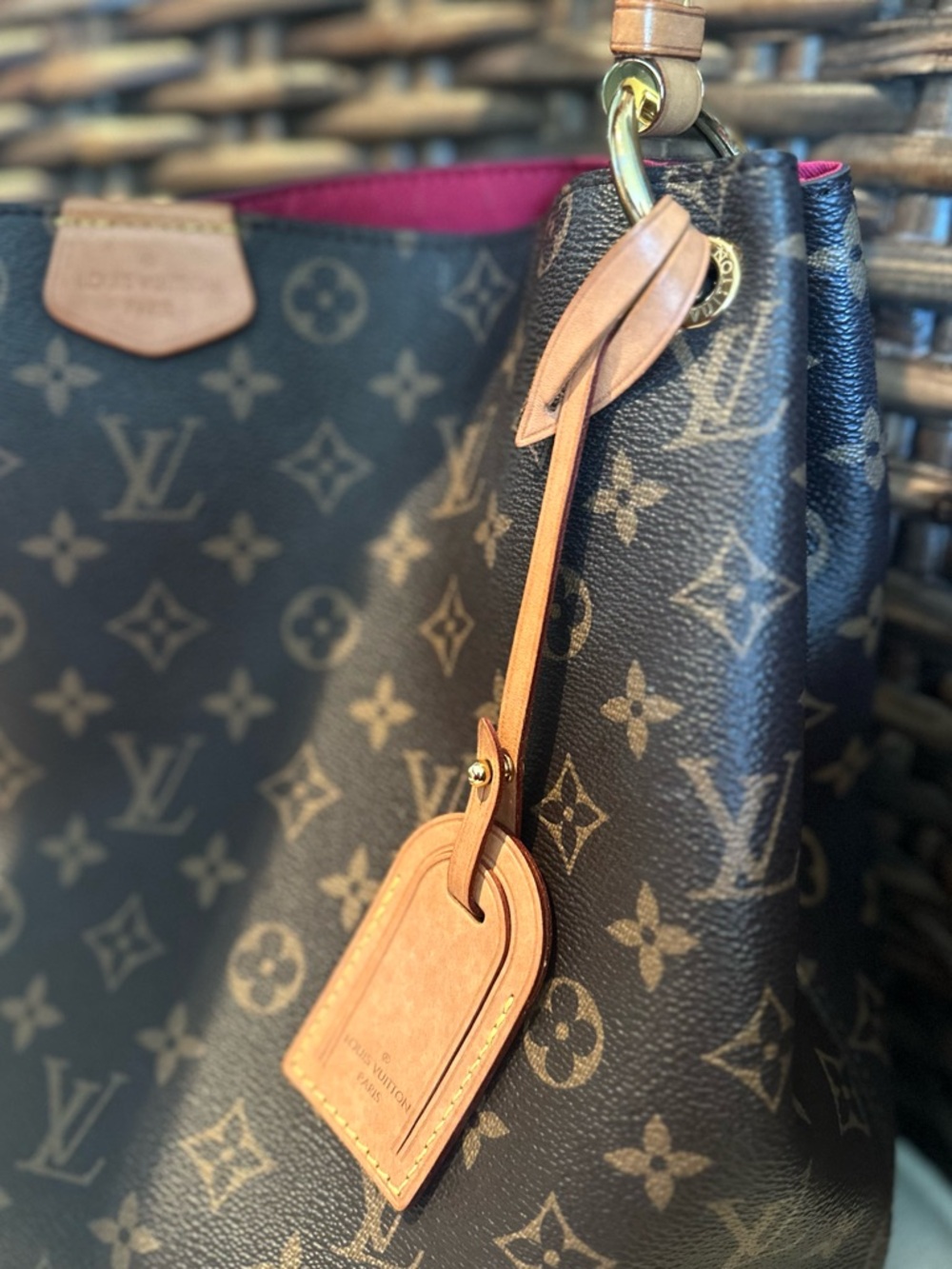 Louis Vuitton Brown Monogram Canvas Shoulder Bag with Fuchsia Interior - Picture 5 of 17